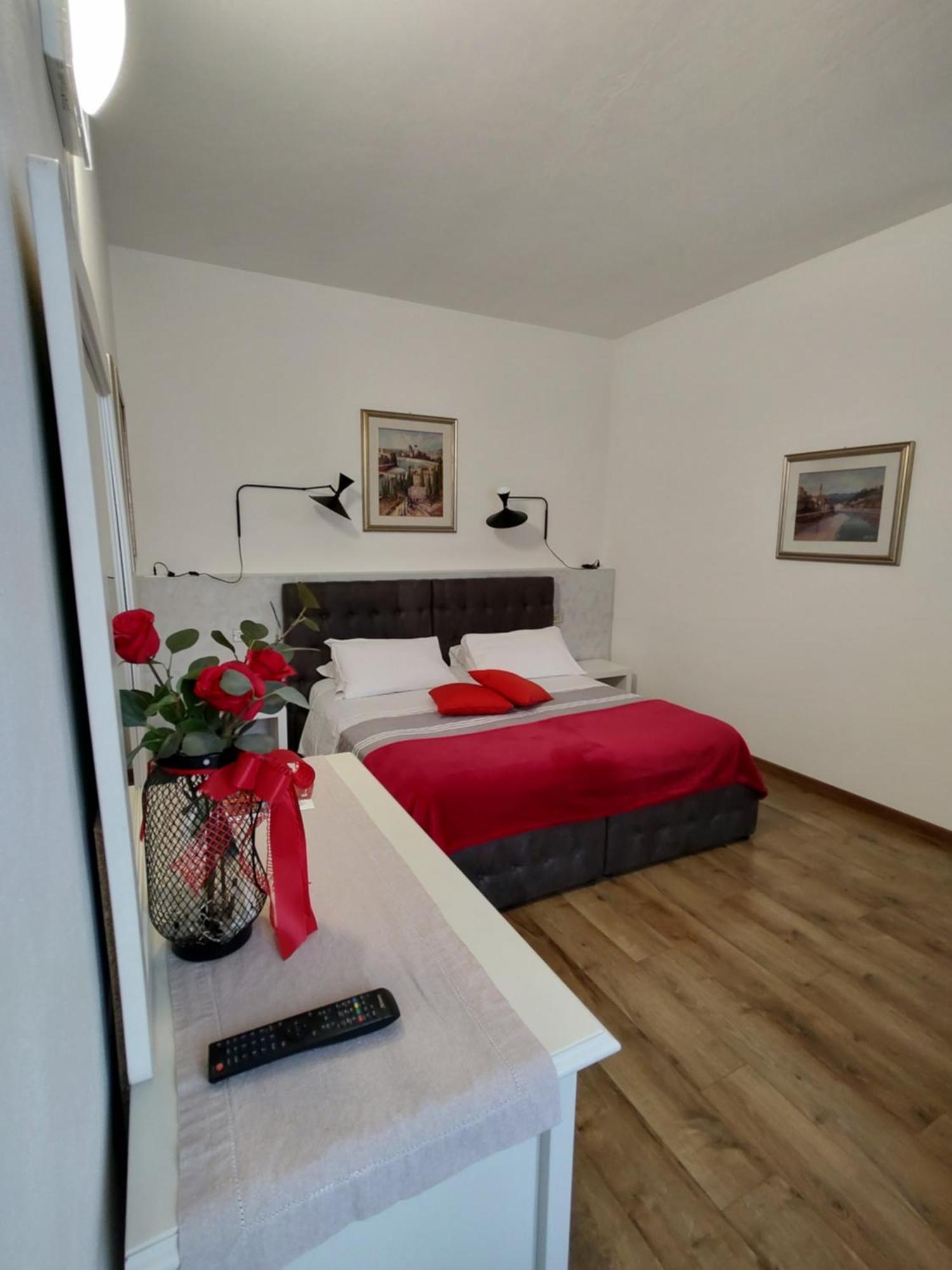 Verona Relax & Stay Rooms Eksteriør bilde
